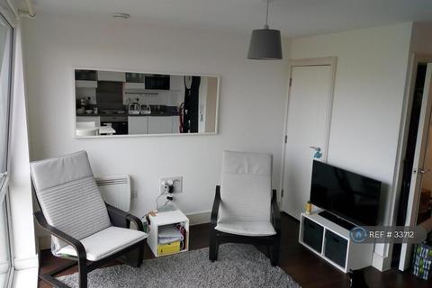 1 bedroom flat to rent, Turner House, London, SE8