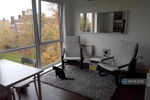1 bedroom flat to rent, Turner House, London, SE8