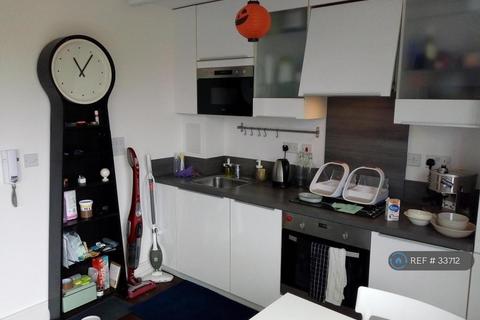 1 bedroom flat to rent, Turner House, London, SE8