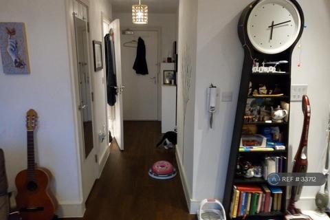 1 bedroom flat to rent, Turner House, London, SE8