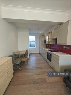 undefined, Median Road, London, E5