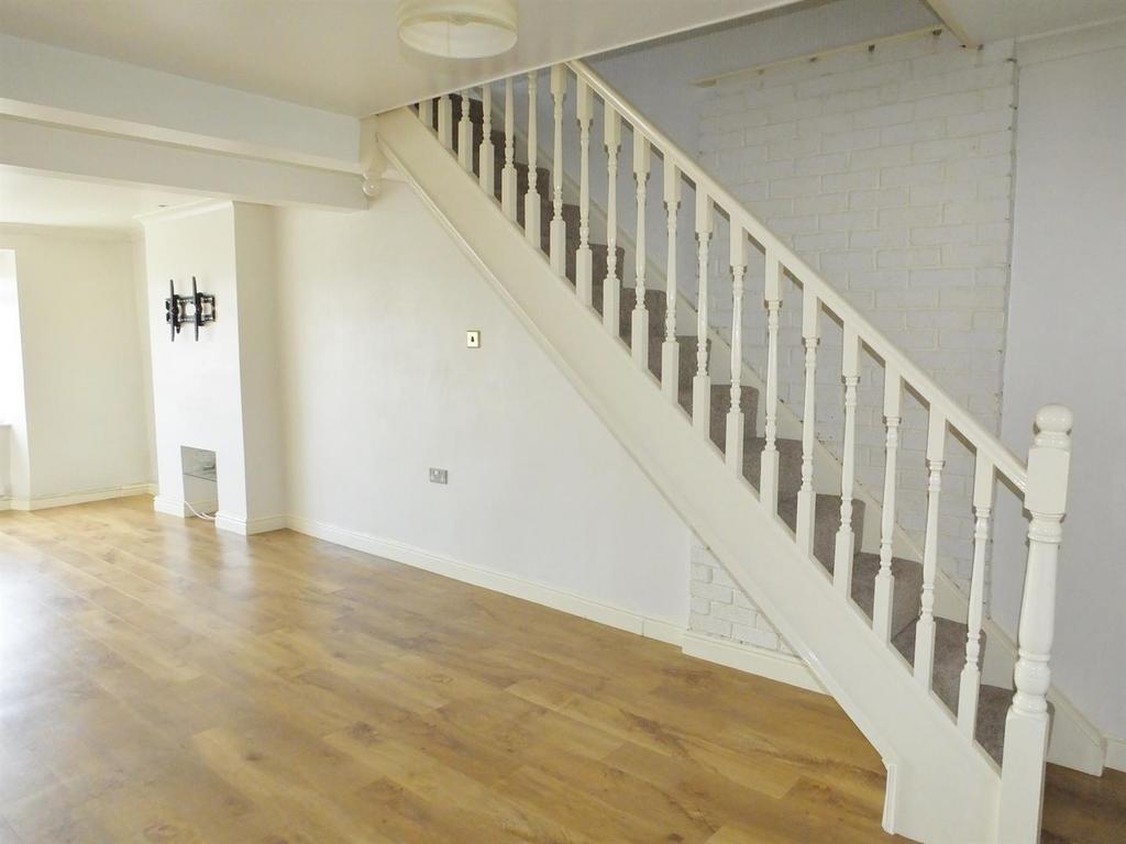 3 - living room.jpg