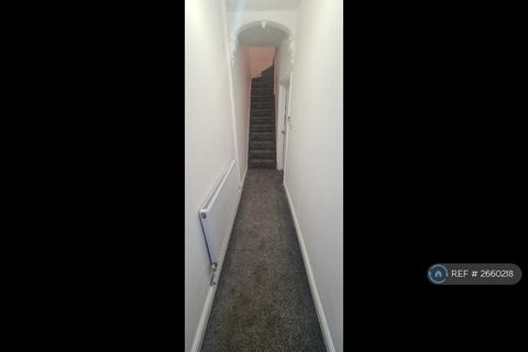 3 bedroom terraced house to rent, Crythan Road, Neath, SA11
