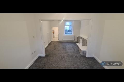 3 bedroom terraced house to rent, Crythan Road, Neath, SA11
