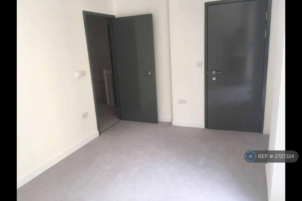 Bedroom With Ensuite
