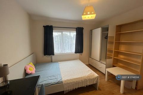 6 bedroom detached house to rent, Charter Avenue, Coventry, CV4