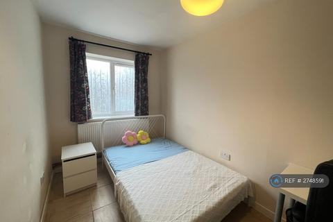6 bedroom detached house to rent, Charter Avenue, Coventry, CV4