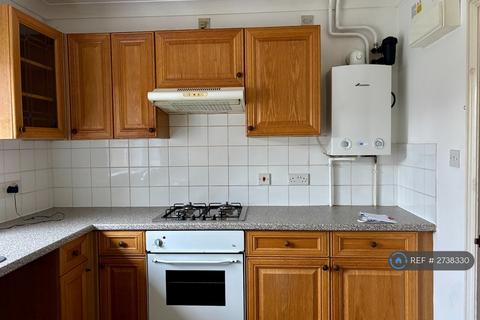 3 bedroom bungalow to rent, Tiverton Way, Cambridge, CB1