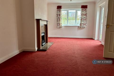 3 bedroom bungalow to rent, Tiverton Way, Cambridge, CB1