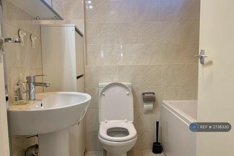 3 bedroom bungalow to rent, Tiverton Way, Cambridge, CB1