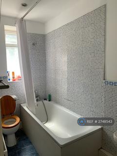 1 bedroom in a house share to rent, King's Cross Road, London, WC1X