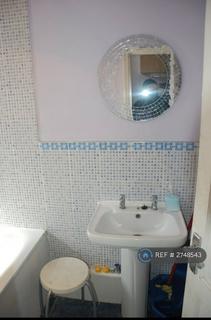 1 bedroom in a house share to rent, King's Cross Road, London, WC1X