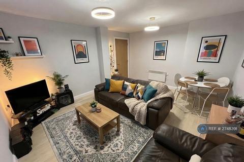 2 bedroom flat to rent, Minster Court, Leicester, LE1