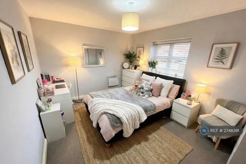 2 bedroom flat to rent, Minster Court, Leicester, LE1
