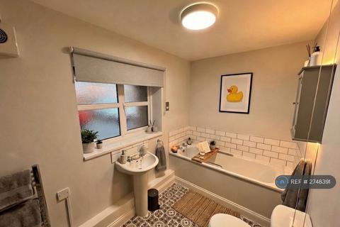 2 bedroom flat to rent, Minster Court, Leicester, LE1