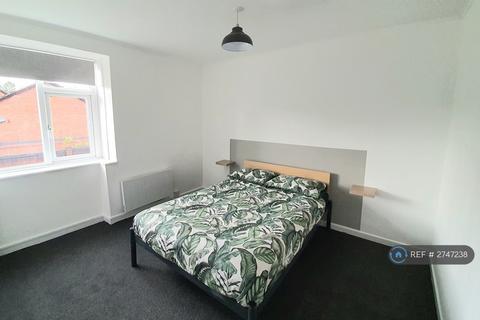 2 bedroom flat to rent, Minster Court, Liverpool, L7