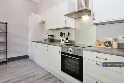 1 bedroom flat to rent, Church Street, Kidderminster, DY10