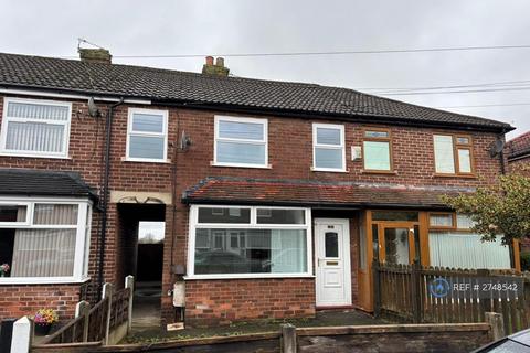 3 bedroom semi-detached house to rent, Willan Road, Manchester, M9