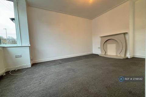 3 bedroom semi-detached house to rent, Willan Road, Manchester, M9