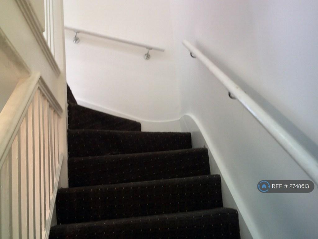 Bright And Clean Property