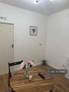 Studio to rent, East Lane, Wembley, HA0