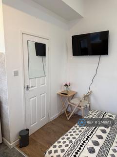 1 bedroom in a house share to rent, East Lane, Wembley, HA0