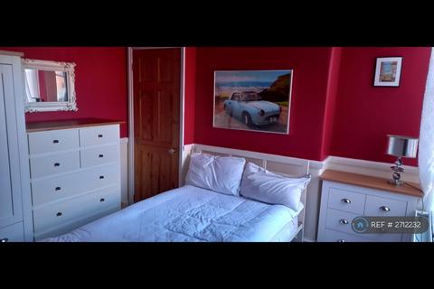 undefined, Sylvan Avenue, London, N22