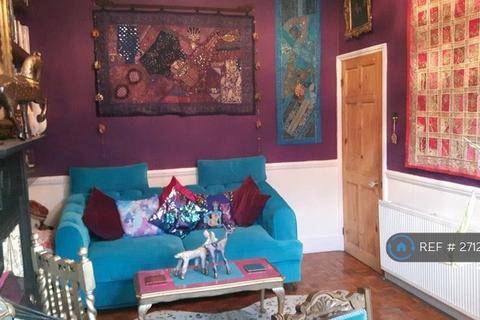 undefined, Sylvan Avenue, London, N22