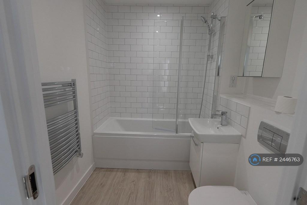 Main Bathroom