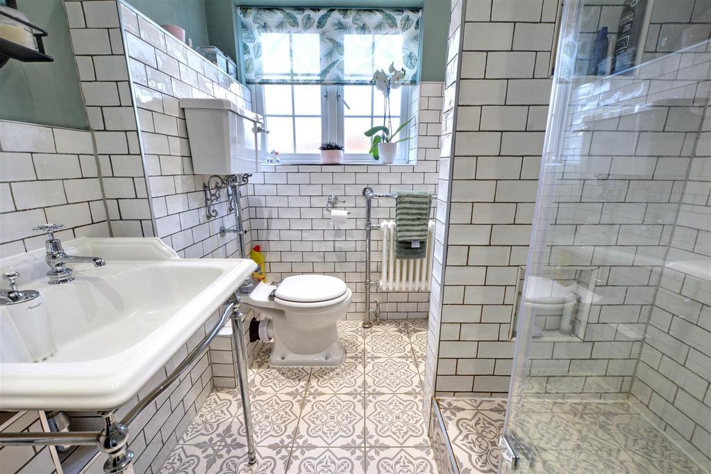 Shower Room 2.jpeg