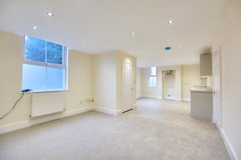 3 bedroom flat to rent, Derby Road, Ilkeston, Derbyshire, DE7 5FH