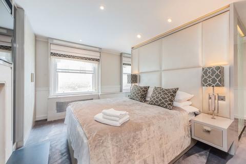 3 bedroom maisonette for sale, Carlisle Street, London W1D