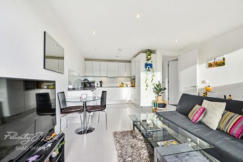 1 bedroom apartment for sale, Vintry Court, SE1
