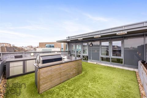 3 bedroom flat for sale, Embankment House, Fleet Street, Brighton