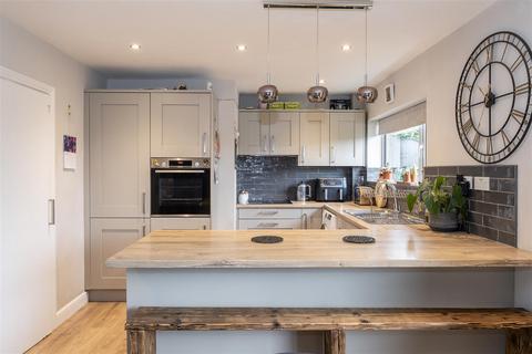 undefined, Hill Close, Harpenden