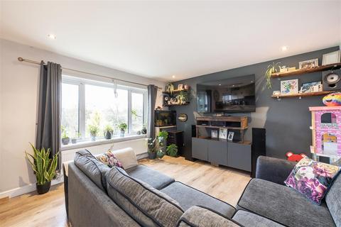 undefined, Hill Close, Harpenden