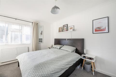 3 bedroom end of terrace house for sale, Masefield Road, Harpenden