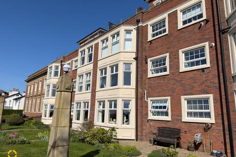 2 bedroom apartment for sale, Central Beach, Lytham St. Annes, FY8