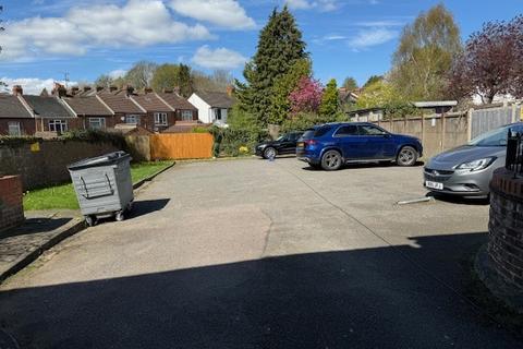 undefined, Ryans Court, Luton LU2