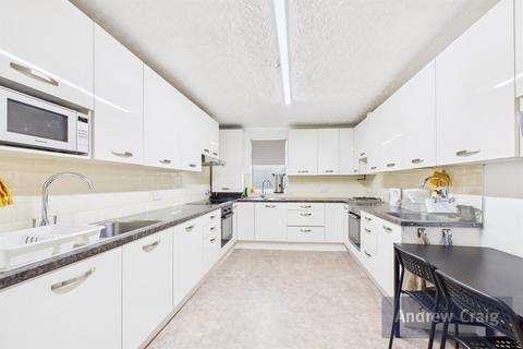 5 bedroom terraced house for sale, Poplar Crescent, Gateshead