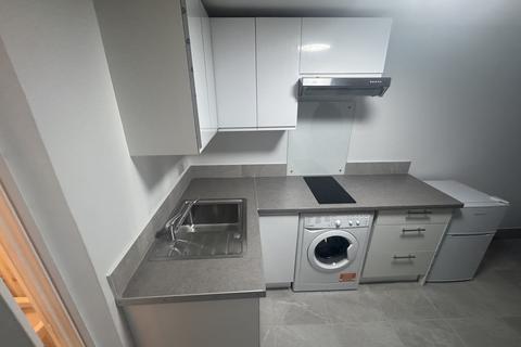 1 bedroom flat to rent, Croydon CR4