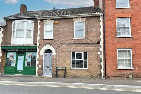2 bedroom flat to rent, Old Road, Linslade, Leighton Buzzard