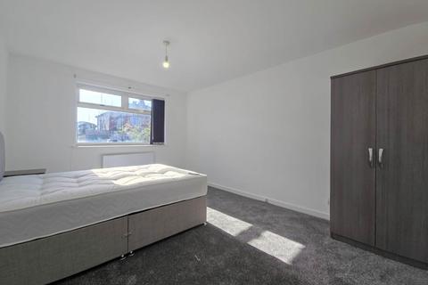 2 bedroom apartment to rent, Stratford Road, Lytham St Annes