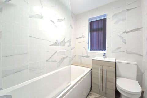 2 bedroom apartment to rent, Stratford Road, Lytham St Annes