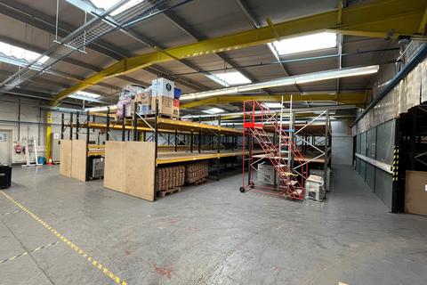 Warehouse to rent, Mylord Cres Newcastle Upon Tyne NE12 5UJ