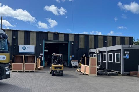 Factory to rent, Station Ln Birtley DH2 1AJ