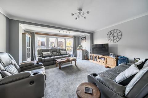 3 bedroom end of terrace house for sale, Chobham,  Surrey,  GU24