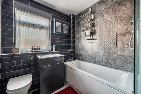 3 bedroom end of terrace house for sale, Chobham,  Surrey,  GU24