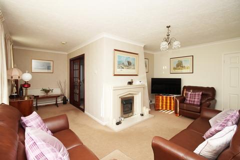2 bedroom bungalow for sale, Ullswater Avenue,  Fleetwood, FY7
