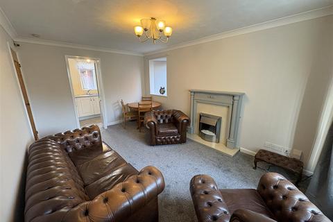 2 bedroom apartment to rent, Armstrong Court, Darlington